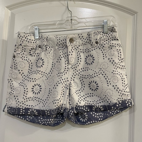 Code Blue ladies shorts Chloe Low‎ Rise shorts size 4 petite - Picture 1 of 6